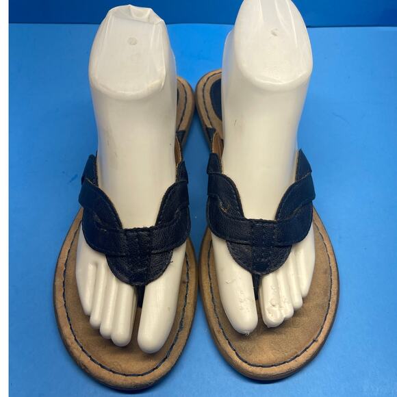 B.O.C Born Concept Sz 8 DARK BLUE Leather Braided Strap Thong Sandals - Picture 2 of 10